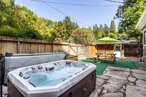 Relax and unwind with friends or family in our spacious 6-person hot tub, overlooking the Redwood hills. No extra charges!