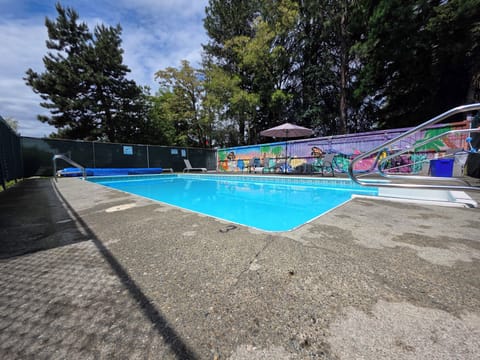 Seasonal outdoor pool