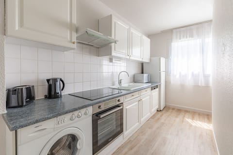 Standard Apartment, 2 Bedrooms | Private kitchen | Fridge, microwave, stovetop, coffee/tea maker