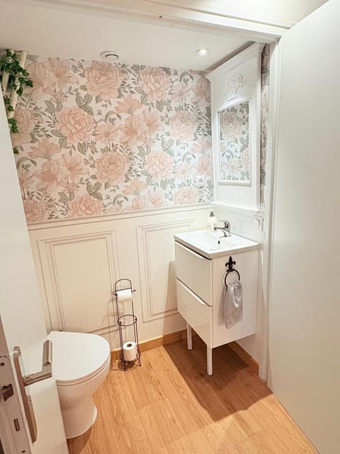 Comfort Double Room | Bathroom