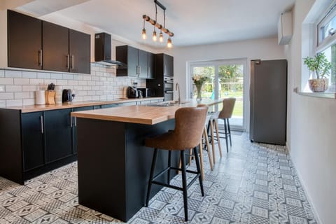 Hazeley - 3 Bedroom Holiday Home - Begelly (25303)