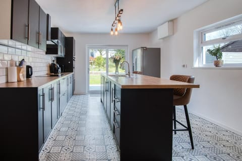 Hazeley - 3 Bedroom Holiday Home - Begelly (25304)