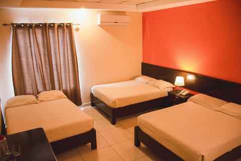 Triple Room, Multiple Beds | Free WiFi, bed sheets