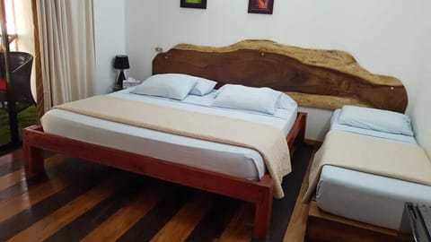 Comfort Room | Premium bedding, in-room safe, individually furnished, desk