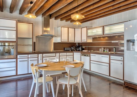 Cuisine aménagée et équipée