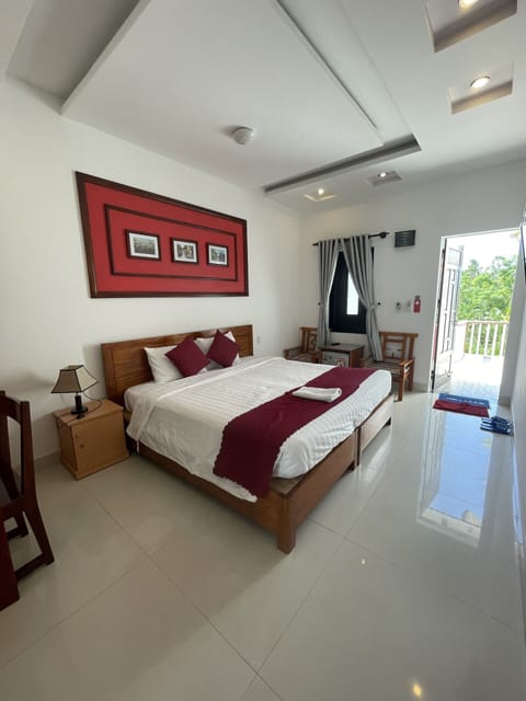 Deluxe Double or Twin Room, Balcony | Minibar, in-room safe, desk, free WiFi