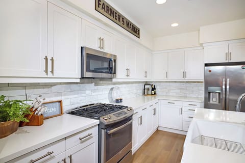 2nd Floor Chef's Kitchen