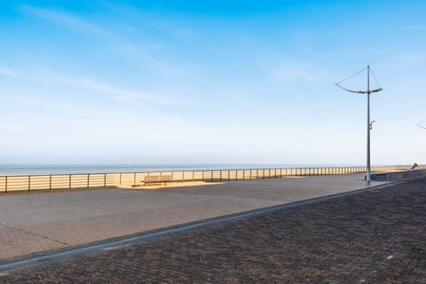 Immediate Surroundings [summer] (<1 km)