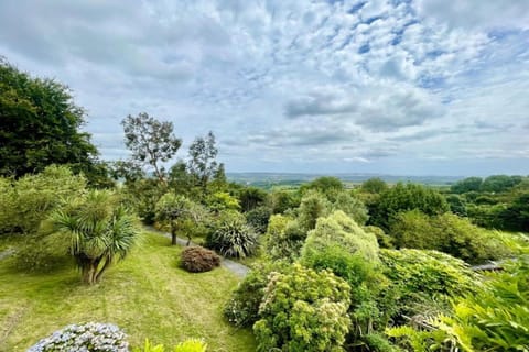 Surroundings [summer] (1-5 km)