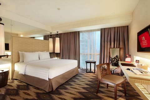 Grand Deluxe Room | Premium bedding, memory foam beds, in-room safe, desk