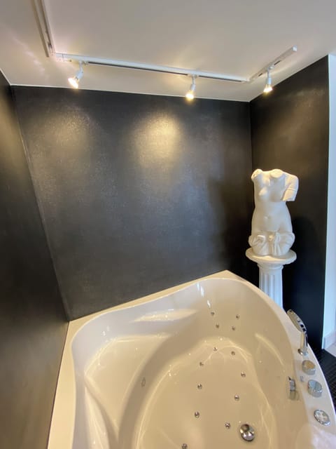 King Suite | Room amenity