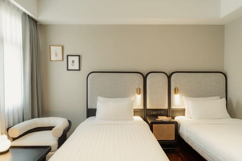 Superior Twin Room | Desk, free WiFi, bed sheets