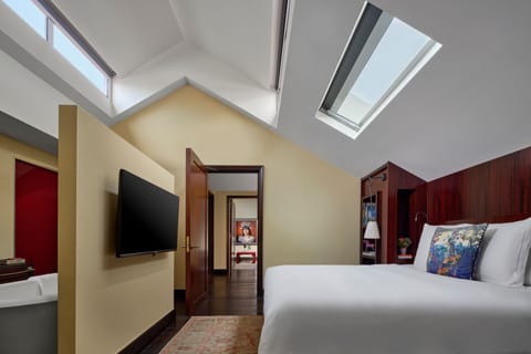 Club Suite, 2 Bedrooms | Egyptian cotton sheets, premium bedding, down comforters, pillowtop beds