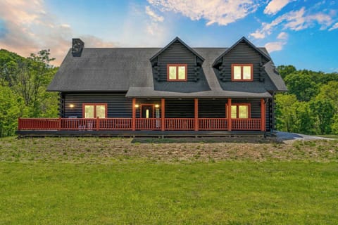 Welcome to Black Lodge Cabin