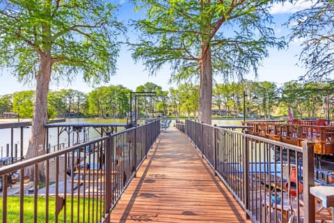 Enjoy meals by the water’s edge on the upper deck!