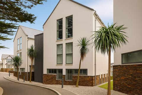 Modern Apartment exterior with fee parking