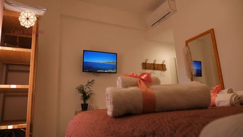 Deluxe Double or Twin Room, City View | Desk, free WiFi