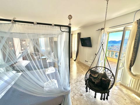 Deluxe Triple Room, Balcony, Sea View | Soundproofing, free WiFi