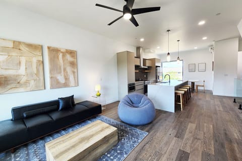 Wonderful space to relax and enjoy your vacation.