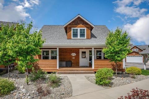 Dover Bay bungalow fun for all ages!