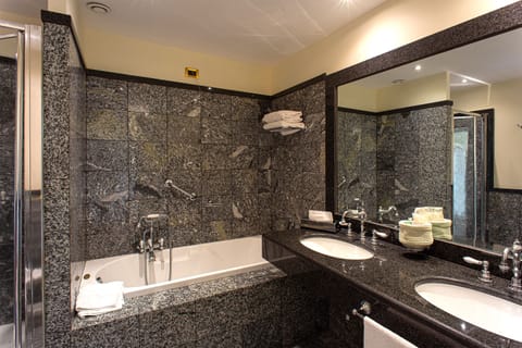 Suite | Bathroom | Hair dryer, bidet, towels