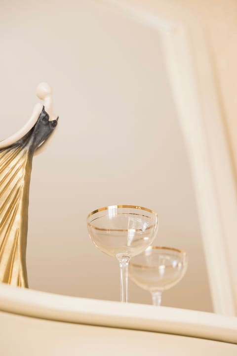 Deluxe Suite | In-room safe, soundproofing, free WiFi
