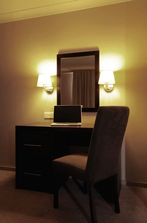 In-room safe, individually decorated, individually furnished, desk