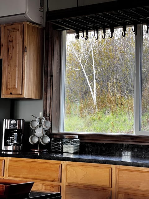 Coffee ☕️ and kitchen views