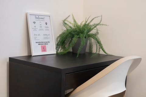 Apartment | 2 bedrooms, desk, Internet