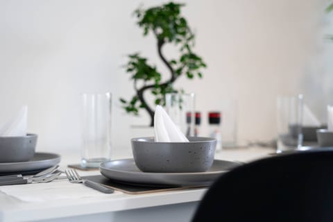 Apartment | 2 bedrooms, desk, Internet