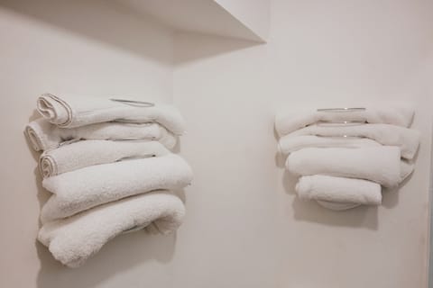 Comfort Double Room, Garden View | Bathroom | Shower, hair dryer, towels, soap