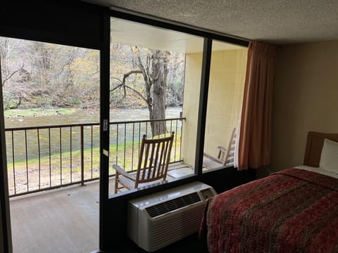 Double Room, Balcony, River View | Free WiFi