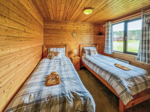 Twin bedroom | Wildcat Lodge, Glentruim, near Newtonmore