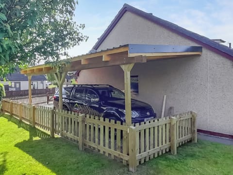 Parking | Rowlands, Aviemore