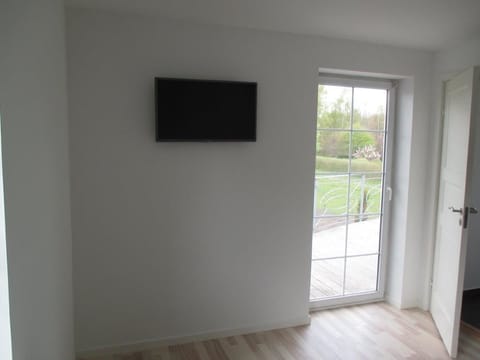 1 bedroom, desk, soundproofing, iron/ironing board