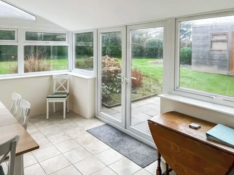 Dining Area | Lundy Light, Croyde