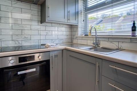 Bayview 72 - 2 Bedroom Chalet - Bayview Oxwich (7123)