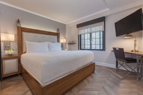 Luxe King Room (Newly Renovated) | Egyptian cotton sheets, premium bedding, in-room safe, desk