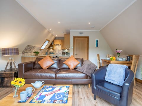 Home, Apartment, Balcony, Estate, Shade, Villa, Eco Hotel, Porch, Landscaping, Mansion