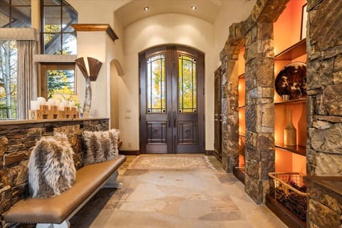 Front Entry Way