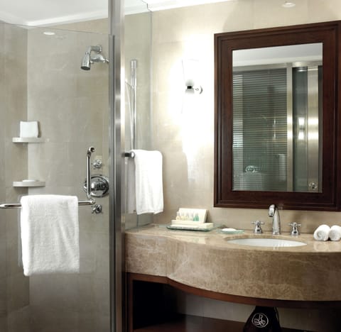 Suite (Chairman) | Bathroom | Separate tub and shower, free toiletries, hair dryer, bathrobes