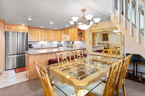 Dining table with chairs for 6 people