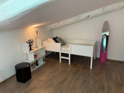 Junior Single Bedroom 4