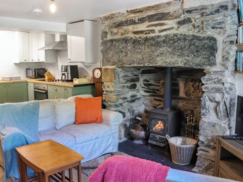 Open plan living space | Edward Terrace Cottage, Rhyd Ddu, near Beddgelert