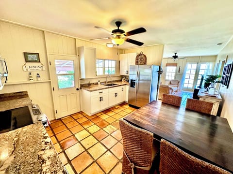 Spacious dining area and full kitchen!