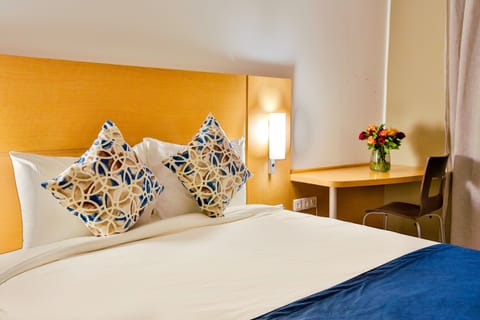 Standard Double Room | Premium bedding, desk, laptop workspace, blackout drapes