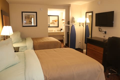 Standard Double Room, 2 Queen Beds | Premium bedding, in-room safe, desk, soundproofing