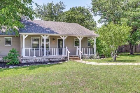 Boerne Vacation Rental | 3BR | 3BA | 3 Steps to Enter | 2,159 Sq Ft