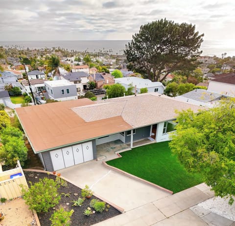 Beautiful 1 story home just 5 minutes from Sunset Cliffs Beach! Enjoy this brand new remodel with your friends and family.