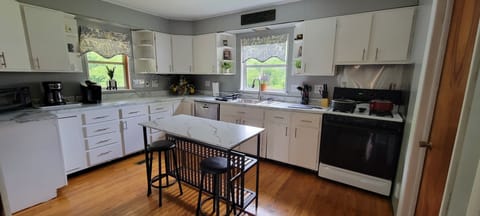 Kitchen - Oven, stove, dishwasher, microwave, Keurig, drip coffee maker